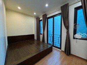 bán nhà phú diễn 5 tầng, mặt tiền 4m, gần ô tô giá hơn 6 tỷ