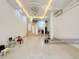 bán nhà hxh 7 chỗ ngã 4 hàng xanh, bình thạnh 70m2 (5x14), 4 tầng, sổ vuông vức.