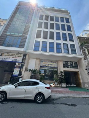 bán khách sạn siêu đẹp nguyễn gia trí (d2)p25 bình thạnh- hầm 5lầu - hđt 180 tr/tháng -gía: 58tỷ tl