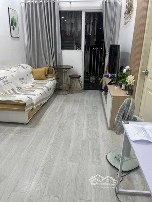 cho thuê căn hộ ehomes,phú hữu,quận 9 gồm 2 pn và 2wc đầy đủ nội thất:7.5 triệu/tháng