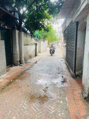 bán đất mặt ngõ kẻ vẽ, đông ngạc gần cầu thăng long dt 100m2. ô tô vào tận nơi. 18 tỷ còn giảm