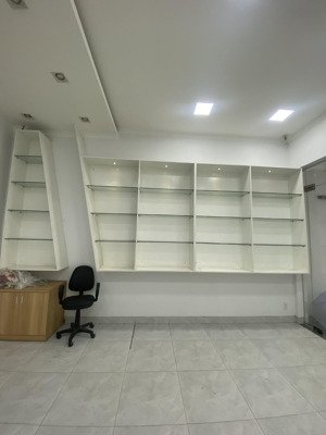 nhà mặt tiền kinh doanh đình phong phú 3 tầng btct chỉ 8.1 tỷ