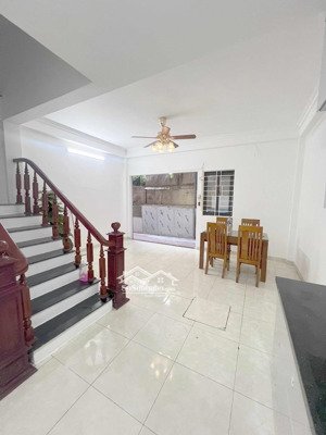 đàm quang trung, 34m2, 5 tầng, khe thoáng sau nhà, chào 6.2 tỷ