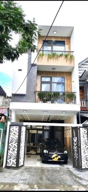 chào bán nhà 3 tầng full nội thất khu b phương trang sát biển chỉ 7tỷ x vị trí đẹp