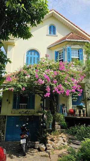 bán nhà mặt phố ngọc thụy, dt 344m x 3 tầng, mặt tiền 9.2m, gara ô tô, 35 tỷ