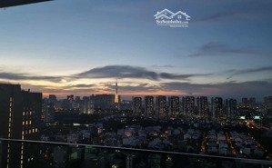 chuyển nhượng 2 phòng ngủ nhà mới căn góc tầng cao view landmark 81 siêu đẹp