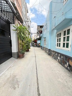 nhà bán, lạc long quân, gần chợ tân bình 2 tầng nở hậu chỉ 4.35 tỷ