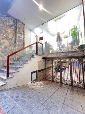 bán toà nhà phố kim mã, ba đình, dt 213m2/mt 5m/8 tầng , dòng tiền, giá 74 tỷ.