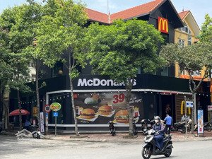 cho thuê nhà mặt phố lô góc vũ phạm hàm dt 100m2 x 2t, mt 25m, thông sàn, nhận diện đỉnh, kd mọi mh