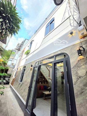 bán nr đẹp tại lê văn duyệt, 5,9 tỷ, 40m2, 3pn + 2wc, tiện ích đầy đủ