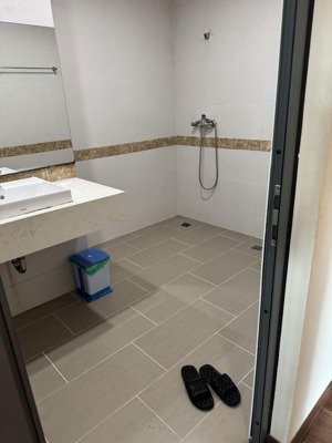 cho thuê căn hộ chung cư mỹ đình plaza 2, rộng 102m2, 3pn, 2 vs vị trí trung tâm tiện giao thông