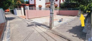 chính chủ bán 45,1m2 ở xóm gà, cổ loa. ngõ trải nhựa thông, ngay gần bìa làng và trục chính. giá rẻ