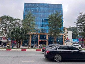 duy nhất toà vp víp 4 thoáng - mặt phố hoàng quốc việt - mặt tiền siêu khủng - víp nhất của phố