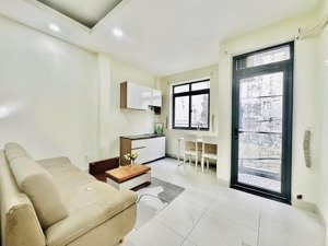 phòng full nội thất tân bình, gần sân bay, đh huflit bách khoa kinh tế hoa sen