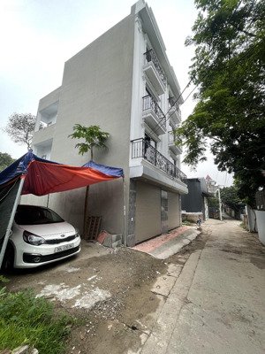 bán nhà 4tx33m, ô tô đậu trc nhà, 500m trường đại học tdtt xã phụng châu chương mỹ giá 3,45 tỷ