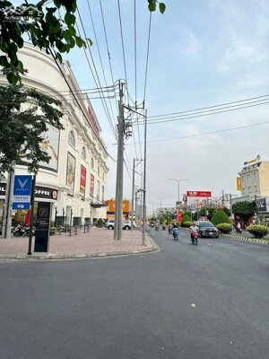 SIÊU VIP SHOPHOUSE VINCOM - MẶT TIỀN ĐƯỜNG PHẠM THÁI BƯỜNG, PHƯỜNG PHƯỚC HẬU, VĨNH LONG