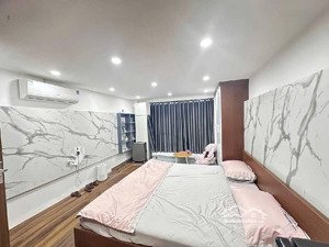 8 tỷ hơn 30m2 - trung tâm đống đa - ngõ thông kinh doanh - ba gác vào tận cửa - 30m ra ngã tư sở