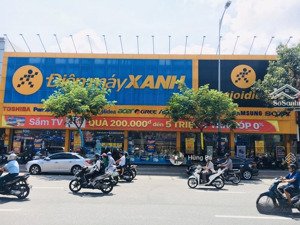 bán khuôn đất gần 10.000m2 ngay lê trọng tấn. dt: 80 x 125m - cấp 4 - hđt: 400 triệu. giá: 198 tỷ
