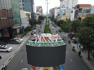 bán đất mặt tiền trần kế xương, p3, bình thạnh. dt: 10mx27m (270m2) - gpxd: hầm + 7 tầng. 38 tỷ