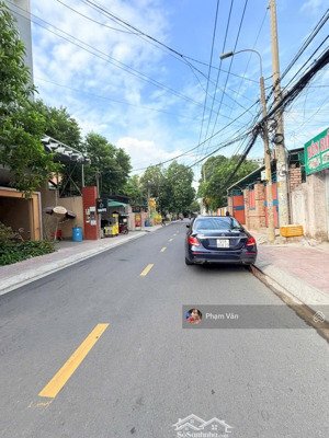 nhà cấp 4 - mặt tiền đường - gần vincom thủ đức - 133m2( ngang 6m) - được xây hầm