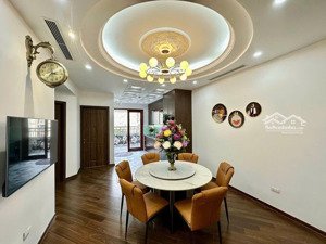 bán chung cư thnc 17t4 hoàng đạo thuý cầu giấy 132m 3n2w 9,5 tỷ full nội thất sổ đỏ 