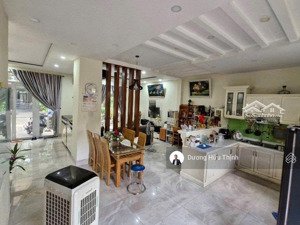 chuyển về hà nội,bán lại nhà phố cực đẹp khu compound-ven sông-giá hữu nghị