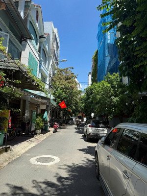 an thượng, duy nhất 1 lô đất gần biển, mặt tiền đường . giá chỉ 8.8 tỷ