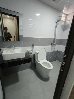 cuối đường bà triệu 45m 5 tầng thang máy, lô góc, ô tô 4 chỗ chỉ 8.3 tỷ