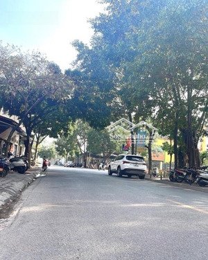 bán đất việt hưng, long biên: 40m2, mặt tiền 4.5m, 5.5 tỷ, ngõ thoáng, sát phố, 