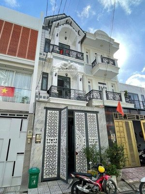 bán nhà 3tầng tăng nhơn phú b q9 -btct -khu phân lô đồng bộ -đường ôtô né -shr -nhỉnh 6tỷ tlcc.