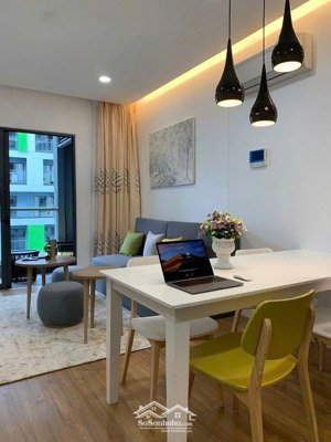 republic plaza cần bán nhiều căn hộ từ 1pn-3pn.lh em qua: 