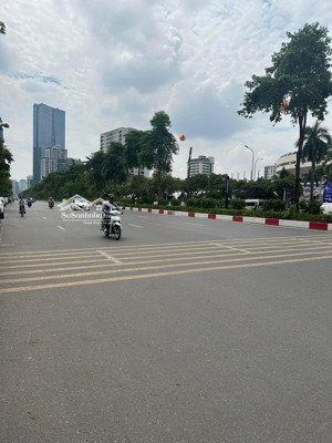 mp văn cao 101m, 10 tầng, mt 6m. vị trí đẹp, vỉa hè, thang máy. cho thuê 250tr/ 1 th. 86 tỷ