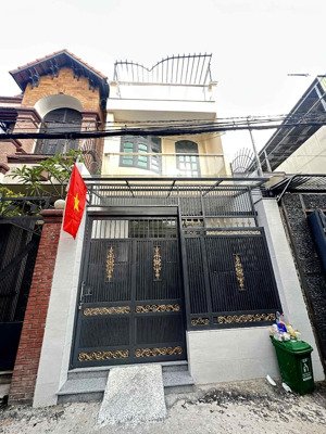 cho thuê nhà mới xây quang trung p10 hẻm xe tải