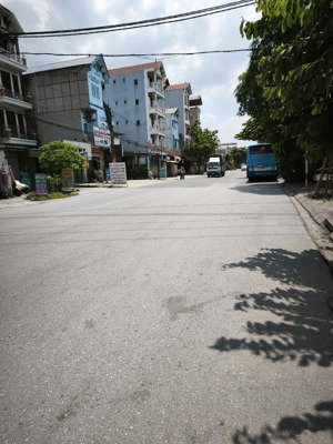 bán đất thuận thành ô tô tránh kinh doanh gần kcn, vòng xuyến vđ4- đường sân bay dt90m2 nhỉnh 3tỷ