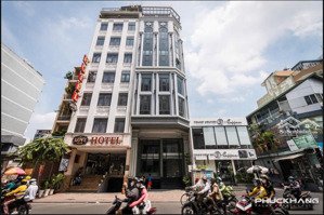 hạ giá bán nhà mt bạch đằng, tân bình. dt: 8mx20m - xd: hầm 7 tầng - hđt: 200triệu/tháng. giá 45 tỷ