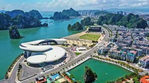 hàng hot mặt biển monbay hạ long cần bán gấp . lh: 