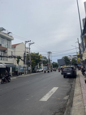bán đất mặt tiền kinh doanh sầm uất đường phong châu 82 m2 ngang 5m giá 9 tỷ nam nha trang!
