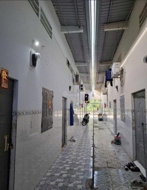 kẹt tiền bán gấp dãy trọ 300m2/1tỷ8 gồm 8 phòng 2kiot ở lái thiêu,thuận an dân cư sầm uất,cạnh chợ