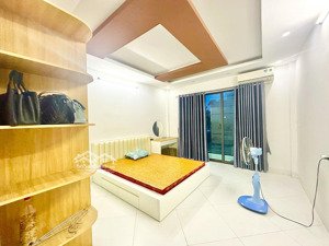 chính chủ bán nhà đại la, 40m2 giá 6.8 tỷ, 30m ra mặt phố, sổ đỏ, đường trước nhà 5m, thoáng sáng