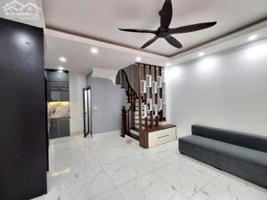 Bán nhà Gia Thụy 39m2 nhà mới đẹp đủ nội thất vài bước ra ô tô 7.8 tỷ