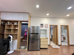 chính chủ cho thuê căn hộ 3pn 2wc oriental plaza tân phú. đầy đủ nội thất. giá 13tr/tháng