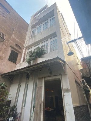 96.44m² - 4 tầng - 18.8 tỷ (195 triệu/m²) - trường chinh - bán gấp - xuất cảnh đi mỹ