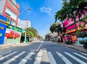 lô góc mtkd !! ngay metro ngang lớn 8.6m 115m2 gần đặng văn bi