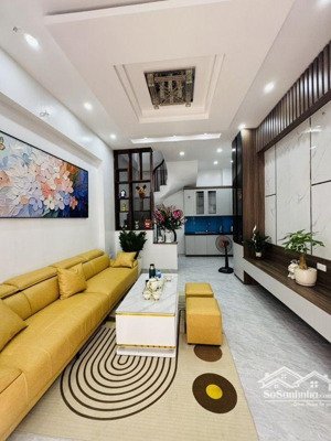 siêu hiếm nhà thanh xuân 33m 5 tầng ở ngay giá chào chưa tới 7 tỷ