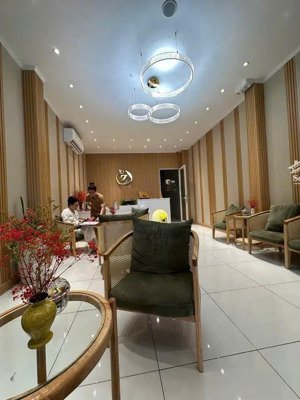 88.8m² - 4 tầng - 20 tỷ (225 triệu/m²) - âu cơ - bán gấp - xuất cảnh đi mỹ