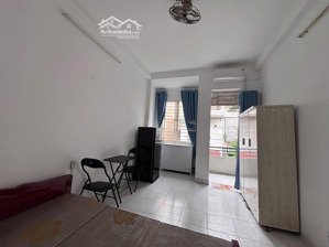 phòng trọ trung tâm q10 full nội thất có ban công