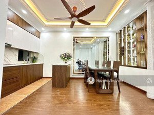 bán nhà: 48m2 x 4 tầng x 4,5 mặt tiền.x 9,3 tỷ. yên hòa. 50m ra ô tô -2 thoang ,trước sau ngõ nông
