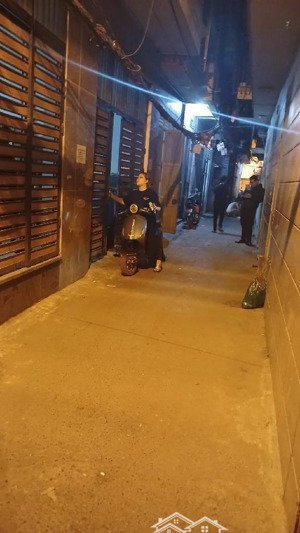 bán nhà phố phùng khoang,trung văn .dt 36.2m2, 6tầng, mt3.8m,giá nhỉnh 6tỷ