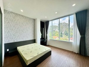chdv 1 phòng ngủ cao cấp, tách bếp, tone xám đen _ đối diện công viên tao đàn _ có nhận làm airbnb
