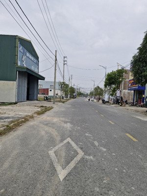 chính chủ bán đất đấu giá phường tích sơn, vĩnh yên. gân 50m góc 3 thoáng nhỉnh 1 tỷ